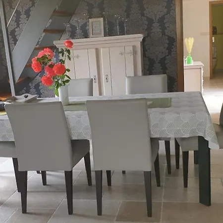 Terre Des Prés Couette-café 3*